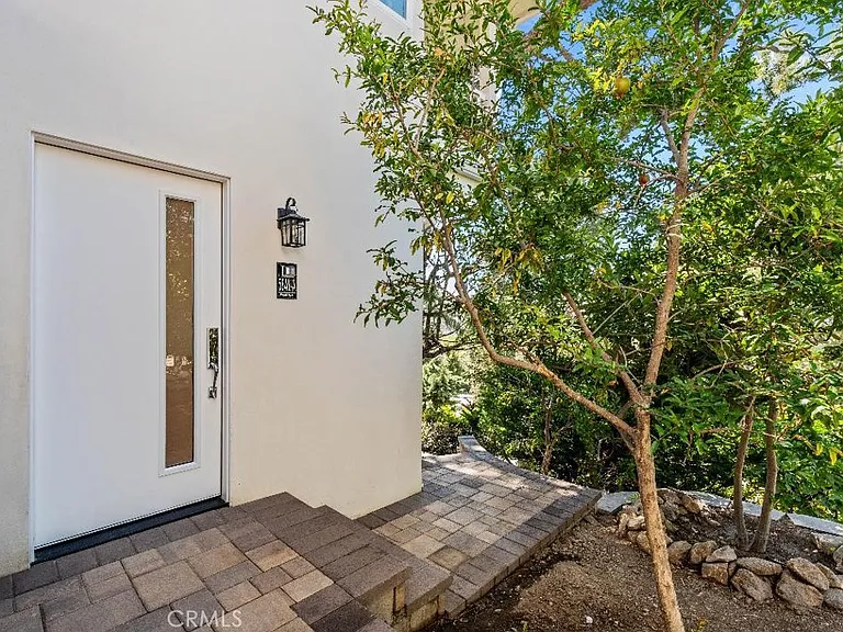5846 Freeman Ave #A — Photo 9