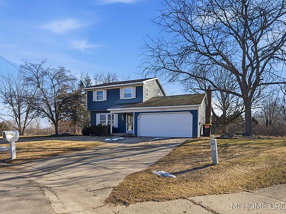 2nd image of 3075 Chandy Ct NE