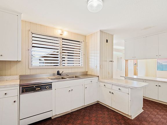 5th image of 4123 Puaole St