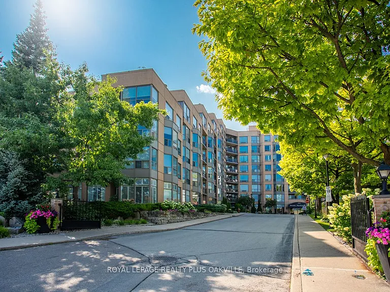 2511 Lakeshore Rd W #718 — Photo 1