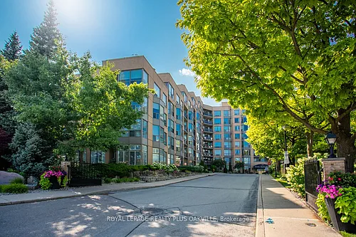 2511 Lakeshore Rd W #718 Photo 1