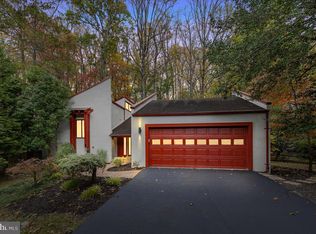 12388 Copenhagen Ct, Reston, VA 20191