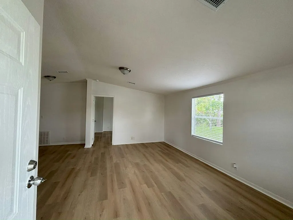 2 bed, 2.0 bath, 864 sqft, $1,199 — Photo 3