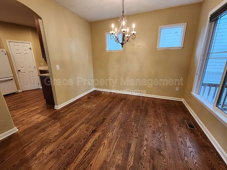 4731 Lucca Dr — Photo 2