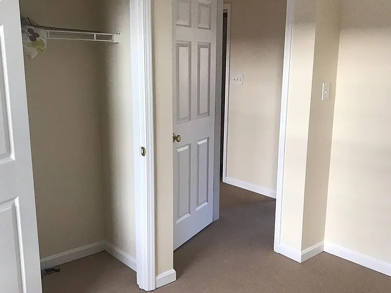 1169 Commercial Ct — Photo 8