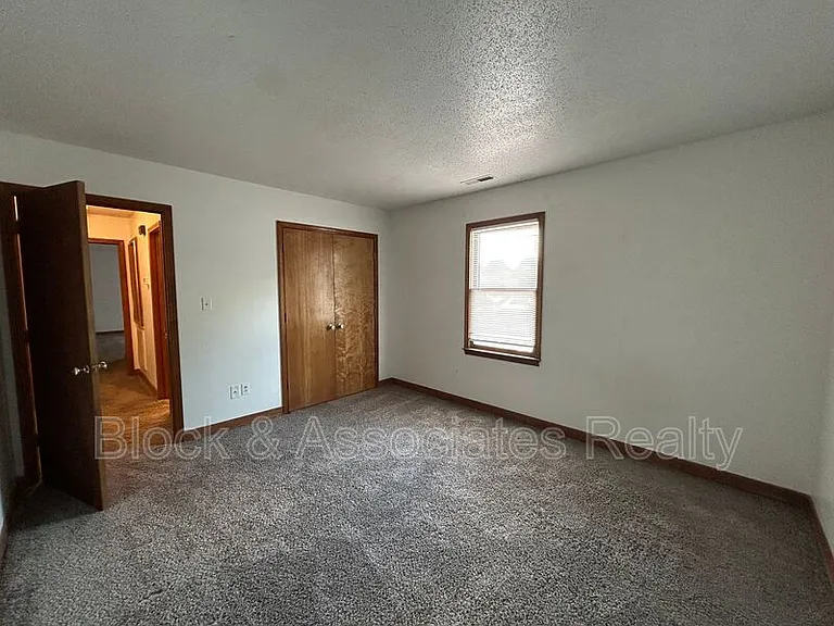316A Windsor Manor Way — Photo 6