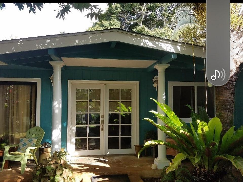 Front Entry w/ French Doors