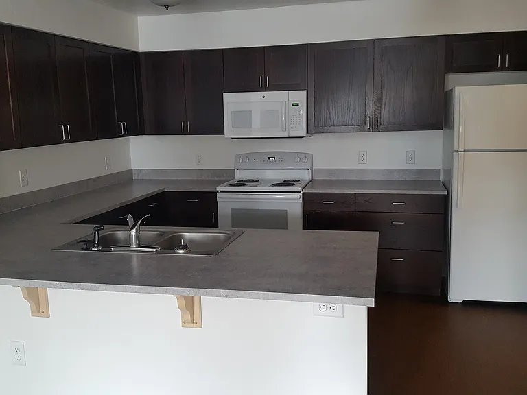 155 Everett Ln — Photo 7