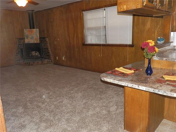 4th image of 2405 SW 50th St