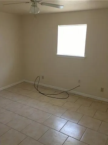 4110 Saint Bernard Ave — Photo 4