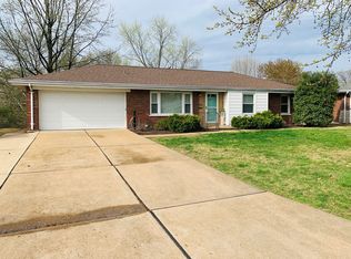 9405 Eucalyptus Dr, Saint Louis, MO