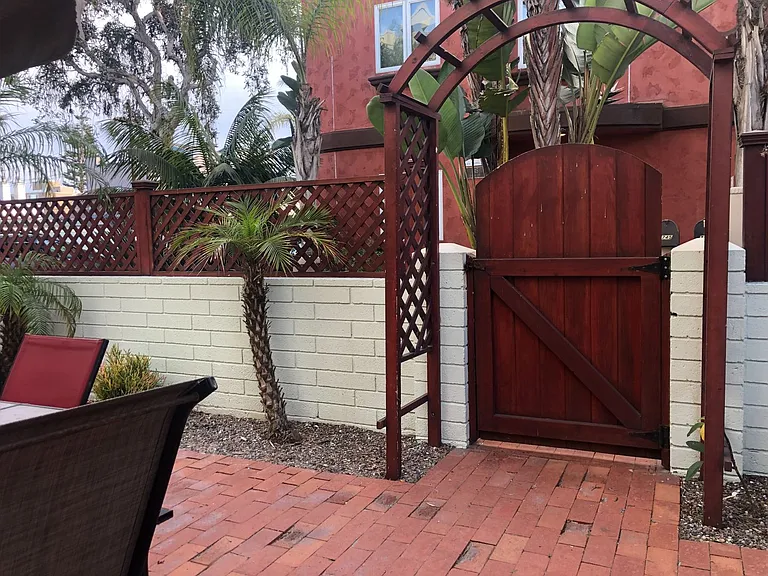 2954 Mission Blvd — Photo 11