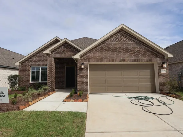 14009 Baikal Manor Dr, Santa Fe, TX 77510