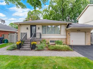 8 Beaverbrook Ave, Toronto, ON M9B 2M7