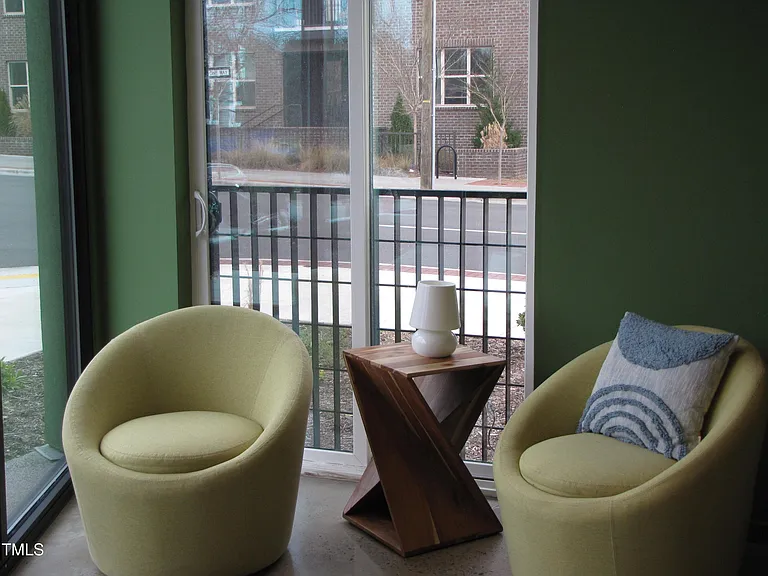 600 S Duke St #23 — Photo 15
