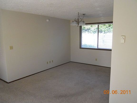 5th image of 10217 NW 20th Ave