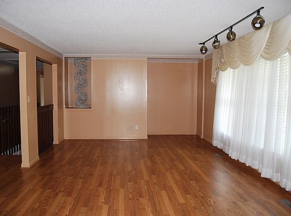 5th image of 2773 Williamson Dr