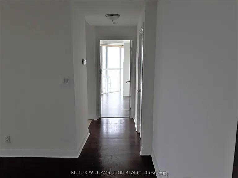 50 Absolute Ave E #3906 — Photo 6