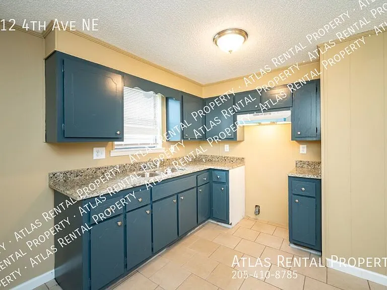 812 4th Ave NE — Photo 22