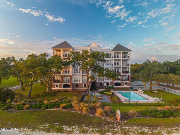 1100 W Beach Blvd APT 411, Pass Christian, MS 39571