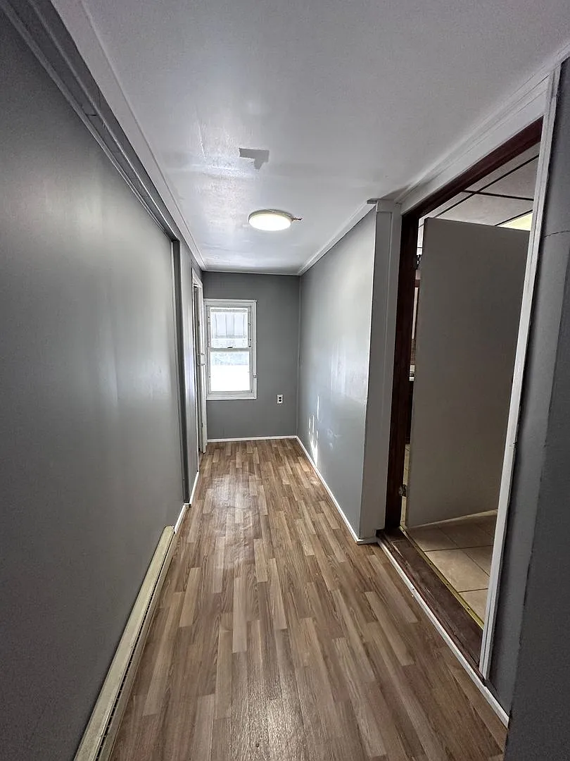 1 bed, 1.5 bath, 800 sqft, $950 — Photo 4