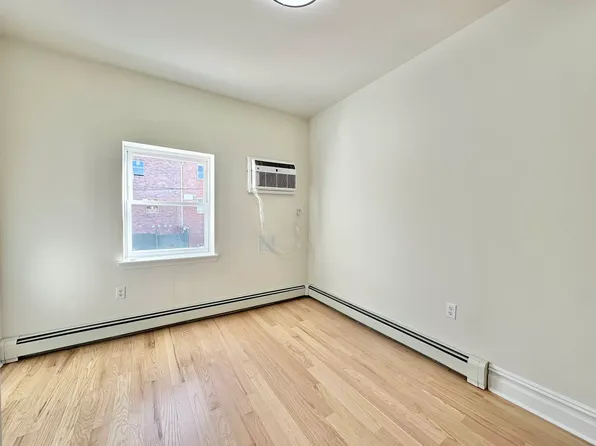 20-21 35th Street image 9 of 12