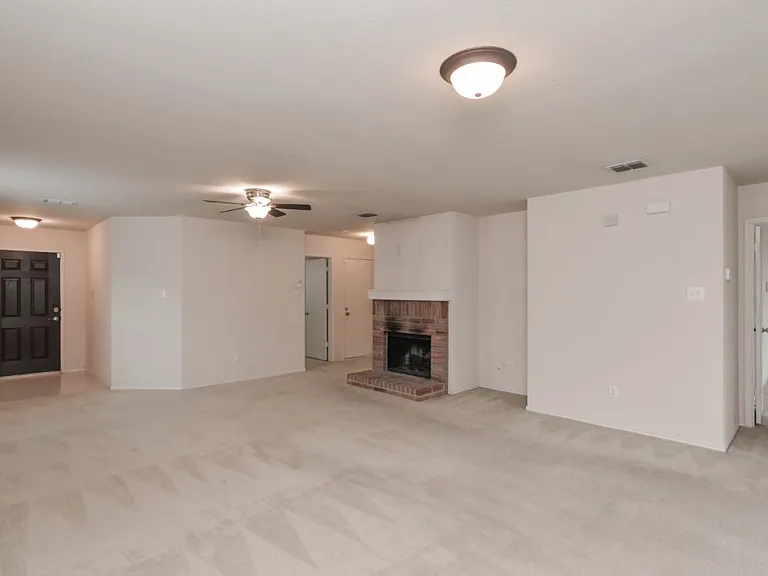 1105 Wyatt Earp Dr — Photo 8