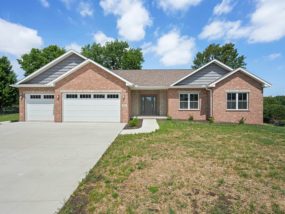 1st image of 1621 Grandlake Ct
