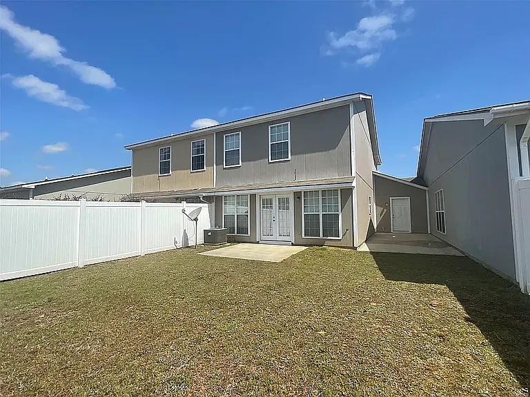 208 Wakefield Way — Photo 14