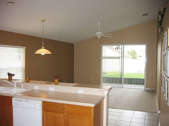 3rd image of 14331 Estrella Dr