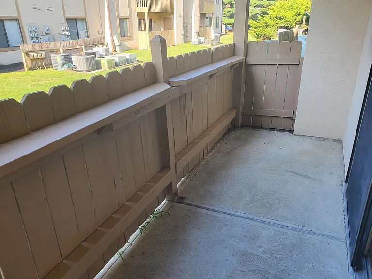 2275 Hedgerow Rd #C — Photo 13