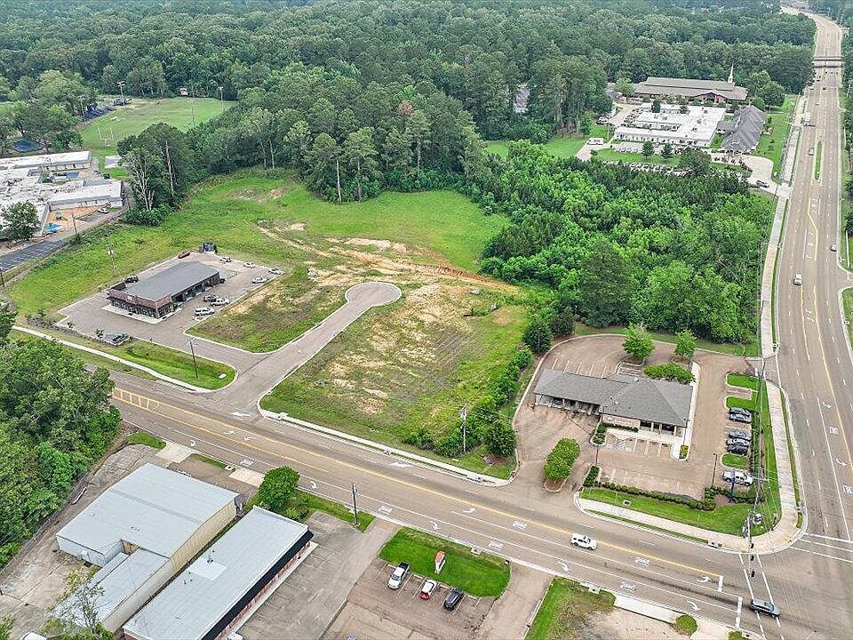 2nd image of 2 E Northside Dr #3
