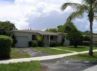 15841 NE 14th Ct, North Miami Beach, FL 33162