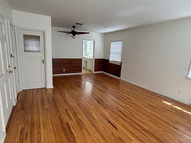 6156 Fair Ave — Photo 8