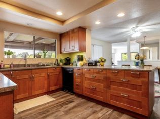 6604 Reservoir Ln, San Diego, CA 92115