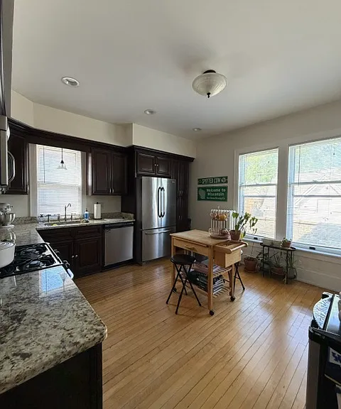 2755 N Downer Ave — Photo 17