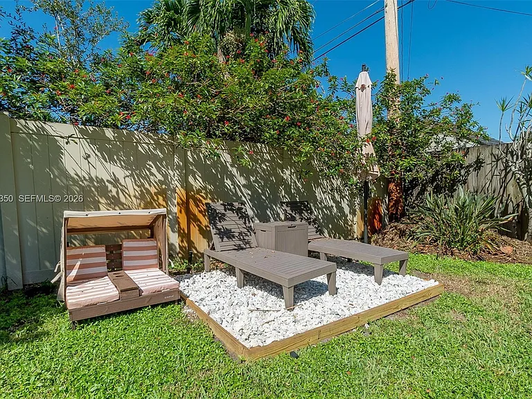 712 Tradewind Dr — Photo 35