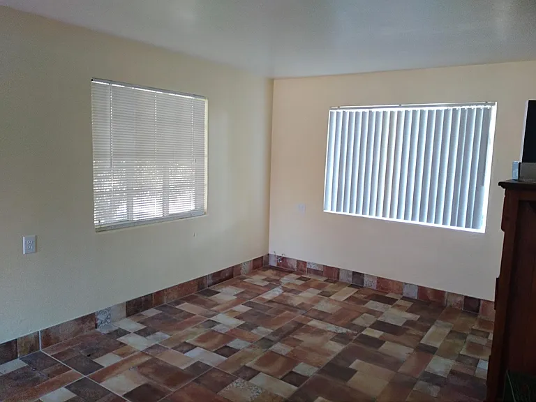 930 N 7th Ave #B — Photo 8