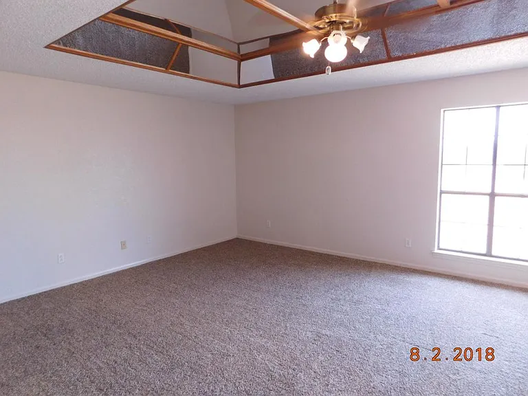 2315 E Highway 190 — Photo 24