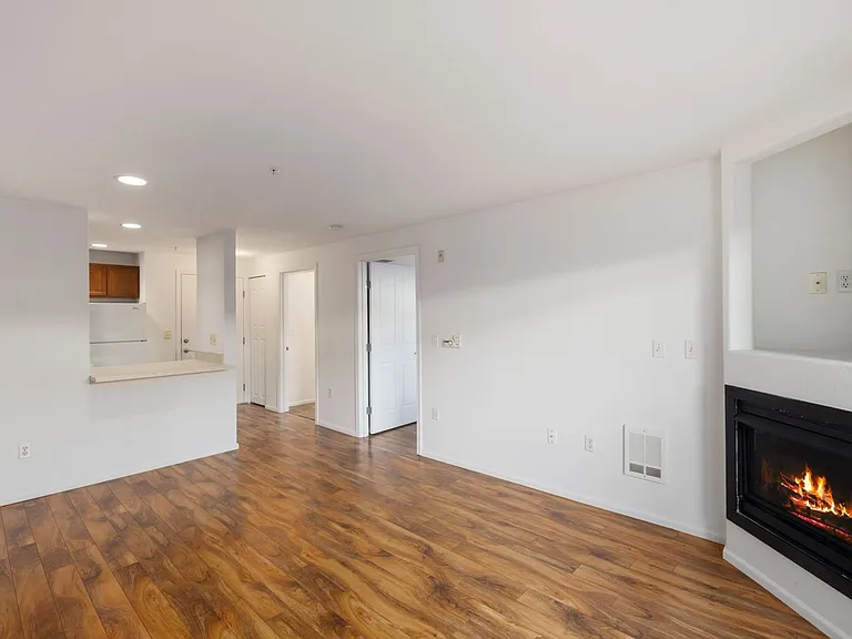 18621 Blueberry Ln #B104 — Photo 10