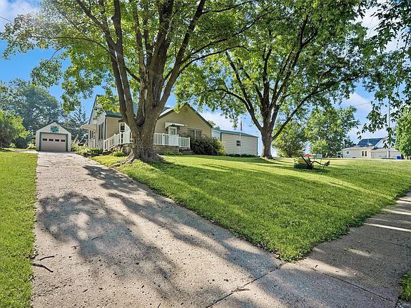 2nd image of 204 N 12th St