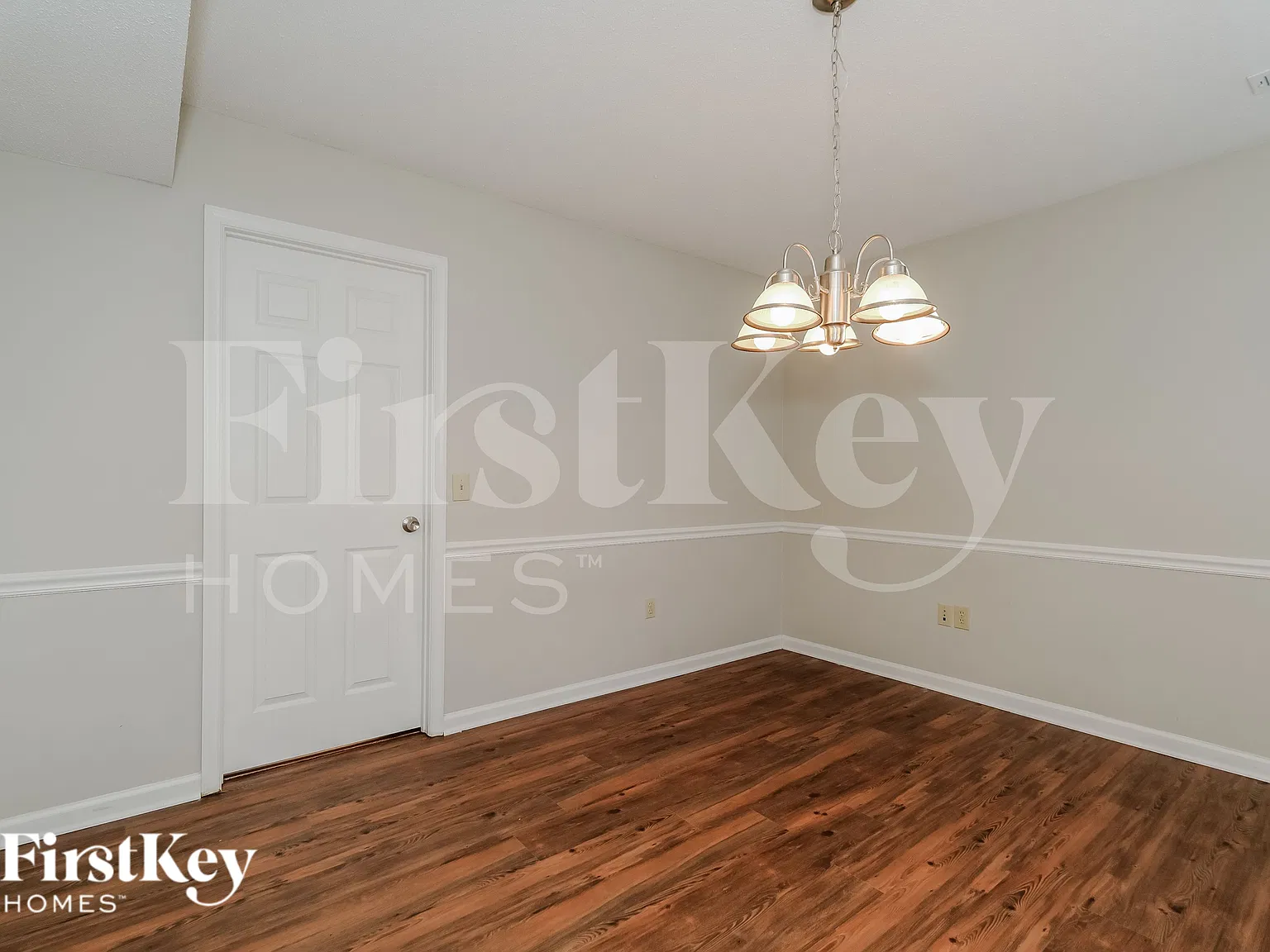 3 bed, 2.0 bath, 2016 sqft, $1,995 — Photo 4