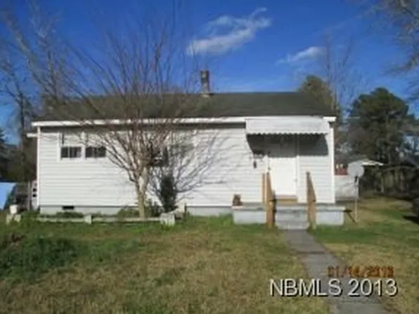 1104 Newton Dr, New Bern, NC 28560