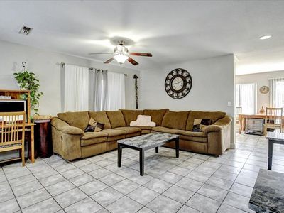 206 De Witt Ct, Sacramento, CA, 95838
