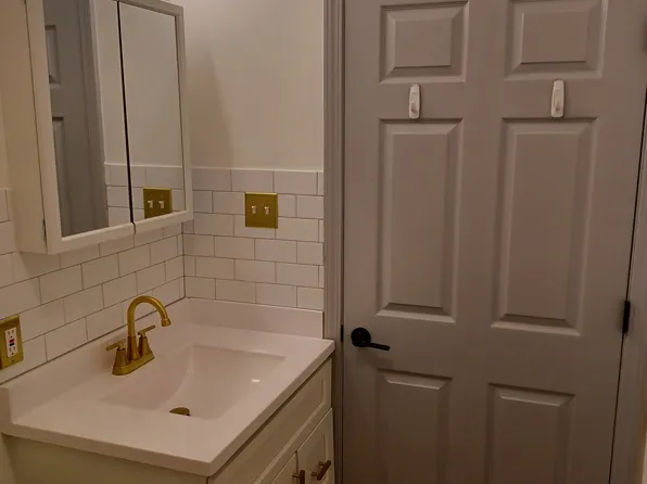 4380 Chouteau Ave APT 2F, Saint Louis, MO 63110