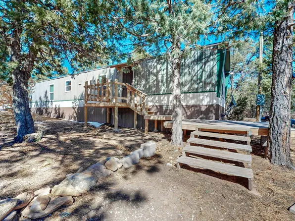 5 Hummingbird Rd, Tijeras, NM 87059