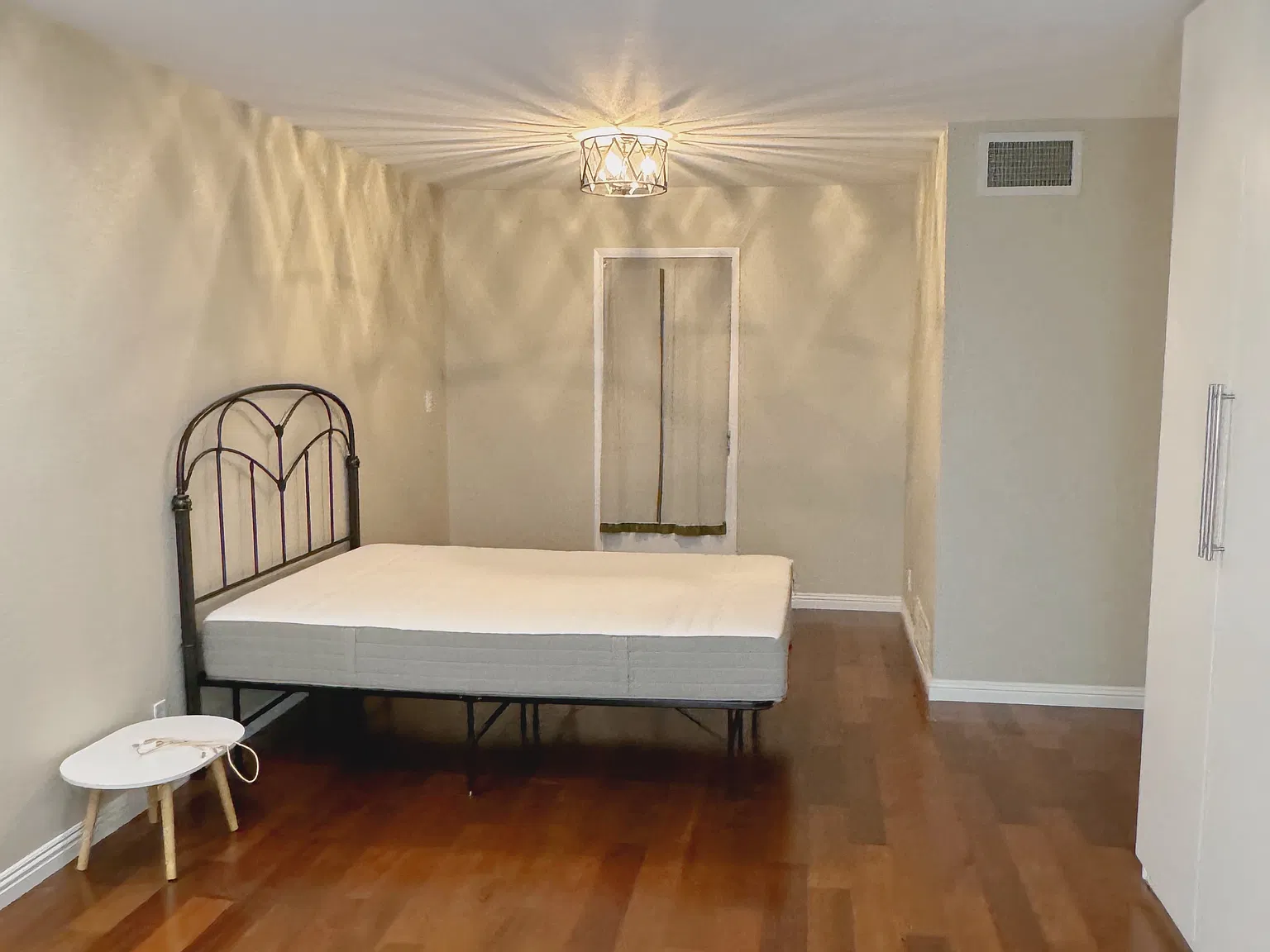 3 bed, 1510 sqft, $1,600 — Photo 2