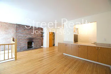 Rented by Street Realty Brokerage LLC