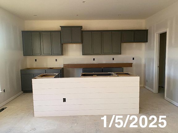 2nd image of 316 Ivy Green Pl