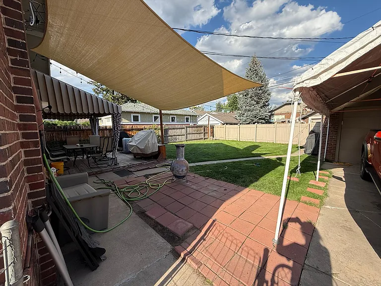 340 N Ogden St — Photo 15